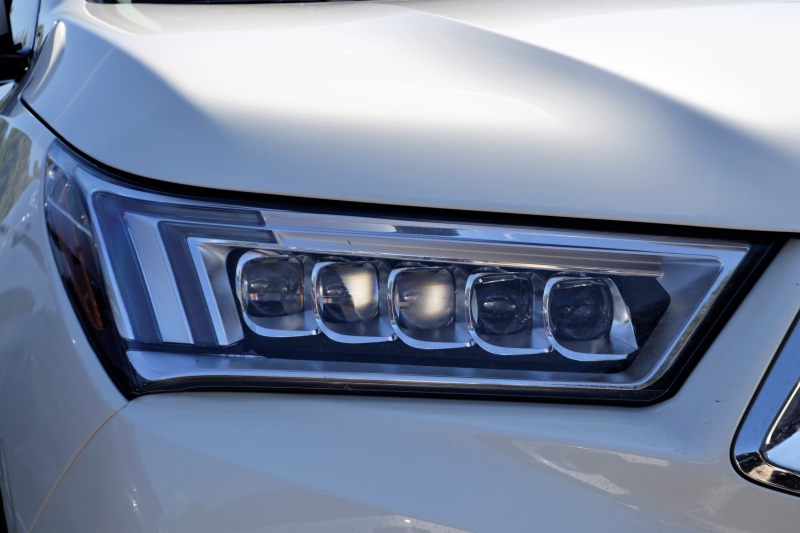 automobile-LA SEYNE SUR MER-min_acura-headlamp-2834131